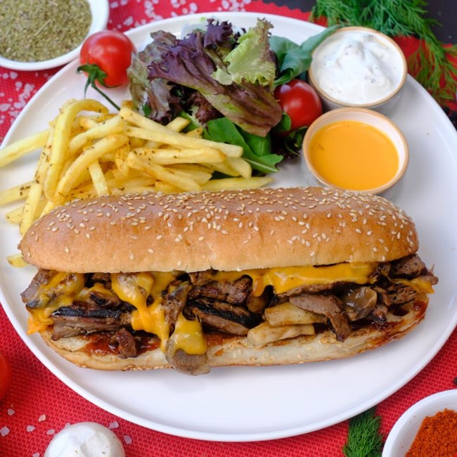 Cheddar Peynirli Bonfileli Sandviç